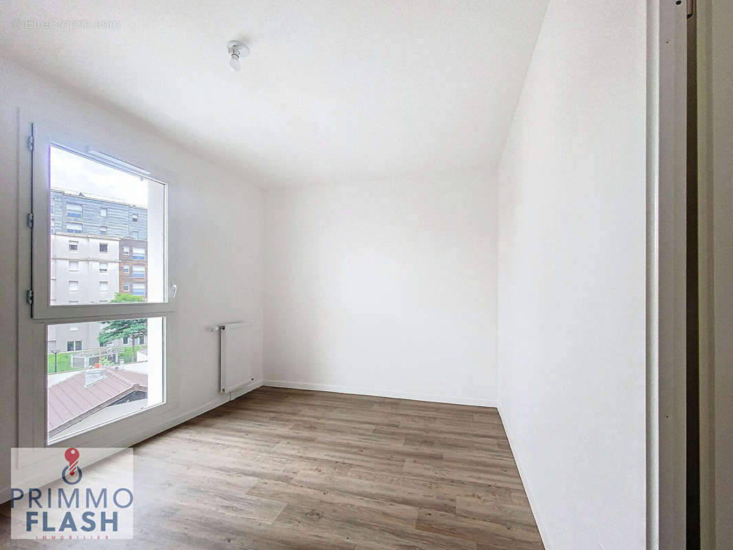 Appartement à AUBERVILLIERS