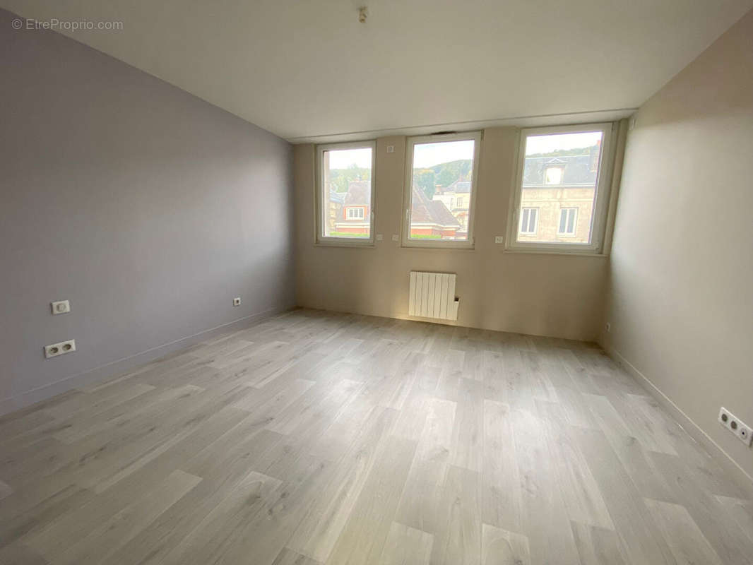 Appartement à DEVILLE-LES-ROUEN