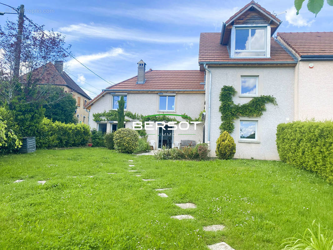 Maison à BAUME-LES-DAMES