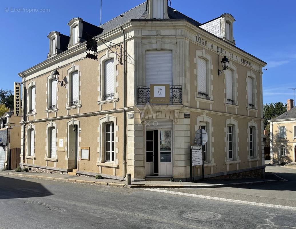 Commerce à SAINT-DENIS-D&#039;ANJOU