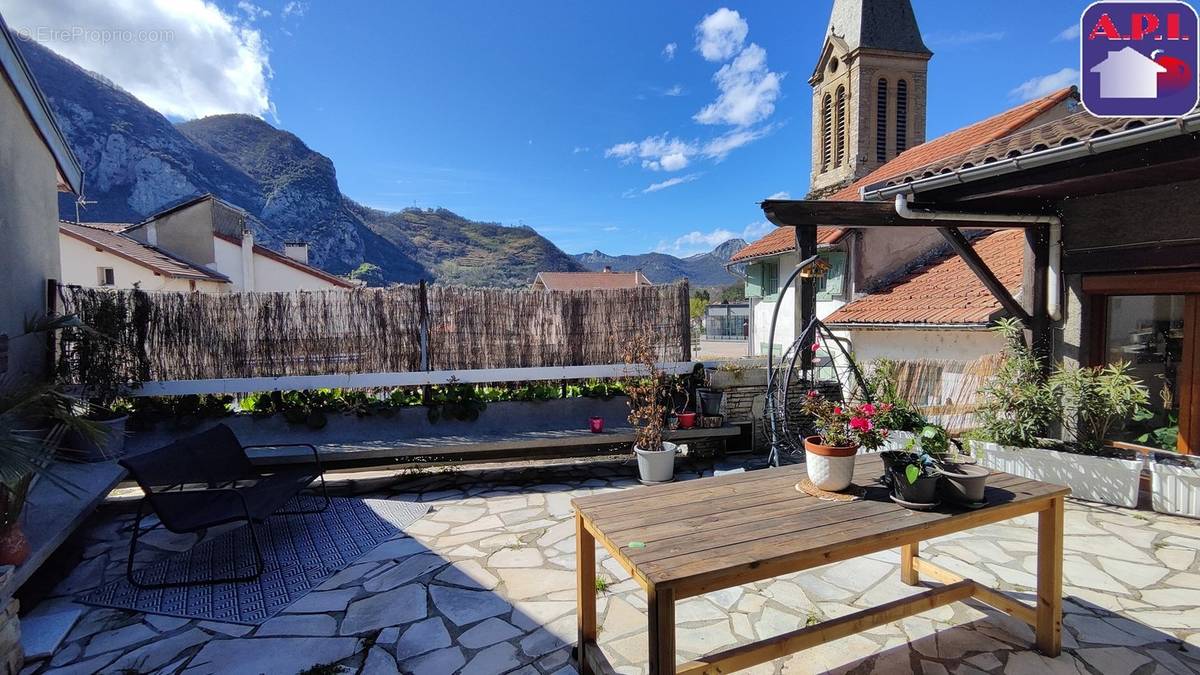 Maison à TARASCON-SUR-ARIEGE