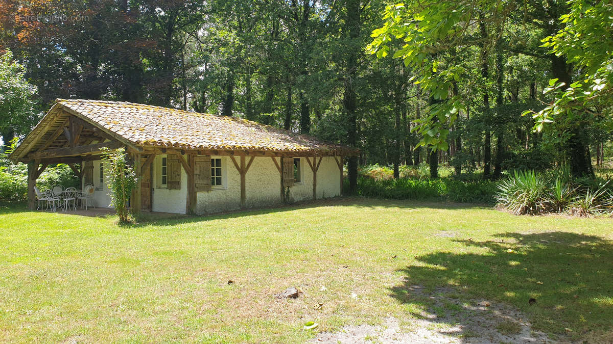 Maison à MEZOS