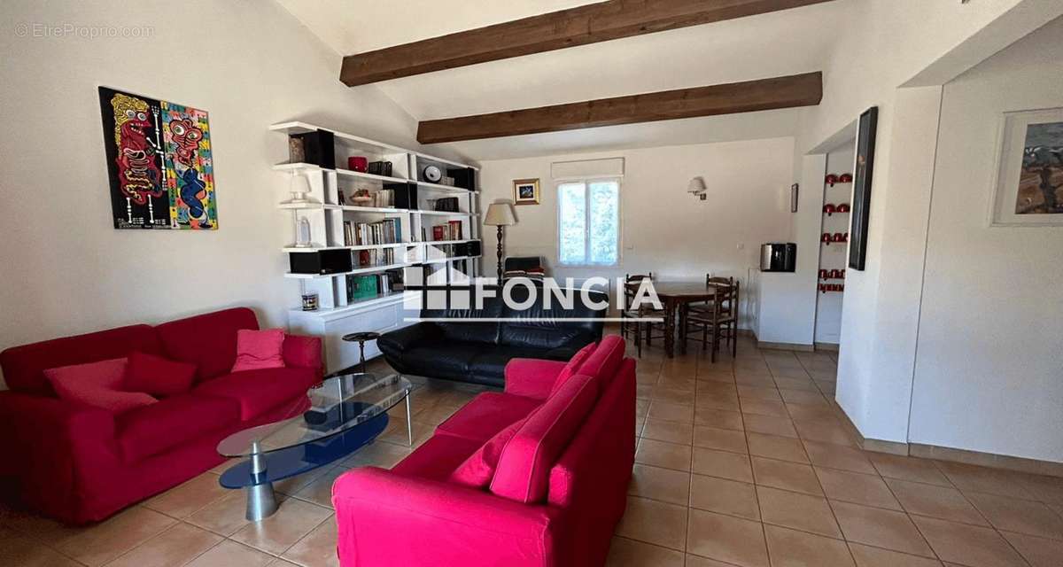 Appartement à UZES