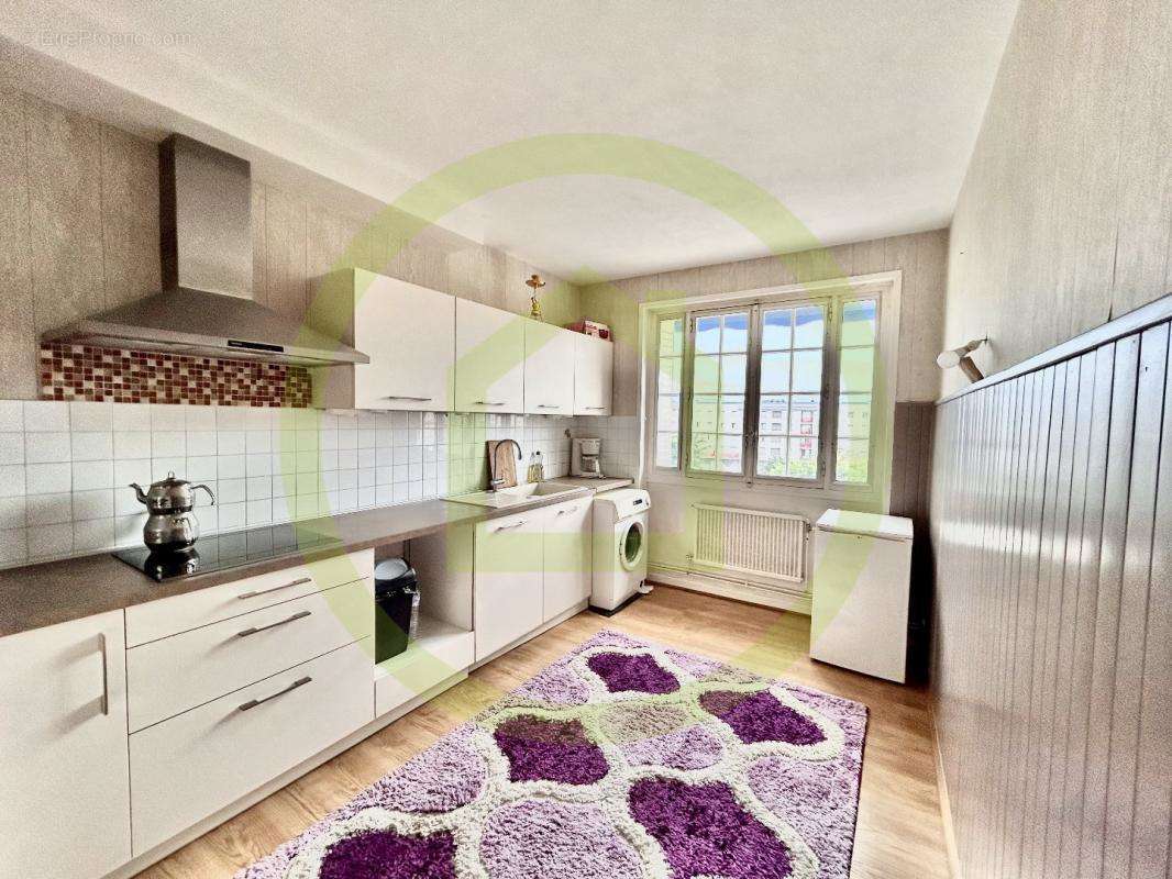 Appartement à ROUSSILLON