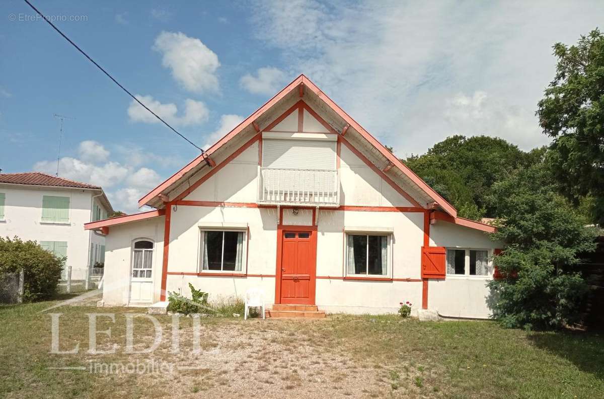 Appartement à CARCANS