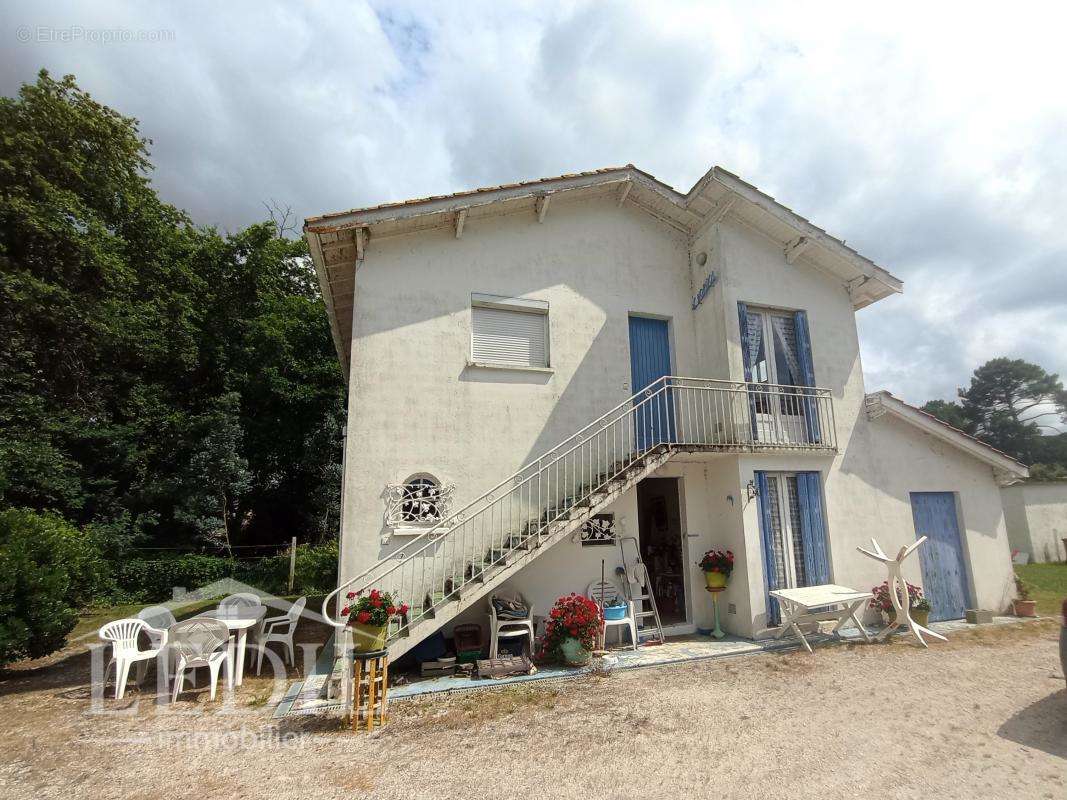 Appartement à CARCANS