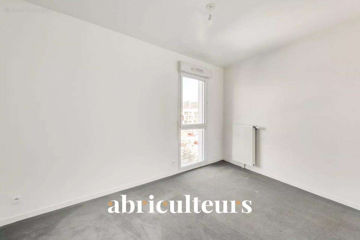 Appartement à AUBERVILLIERS