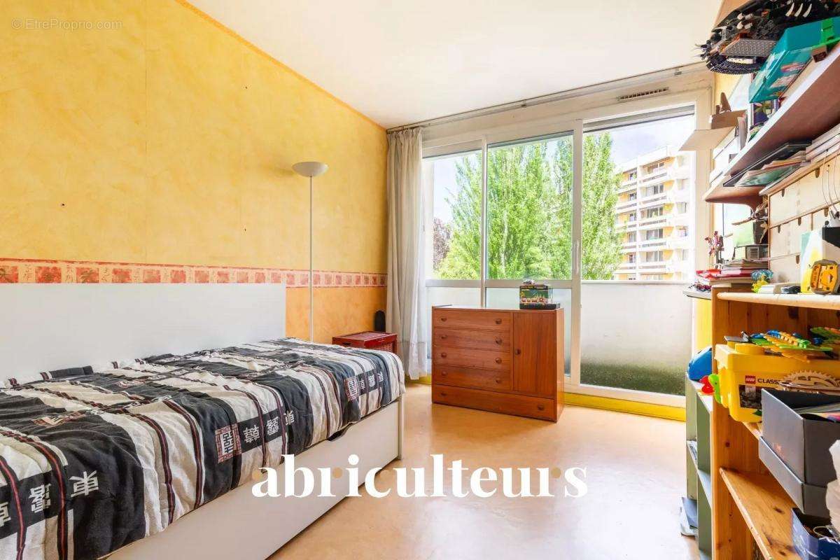 Appartement à MAISONS-ALFORT