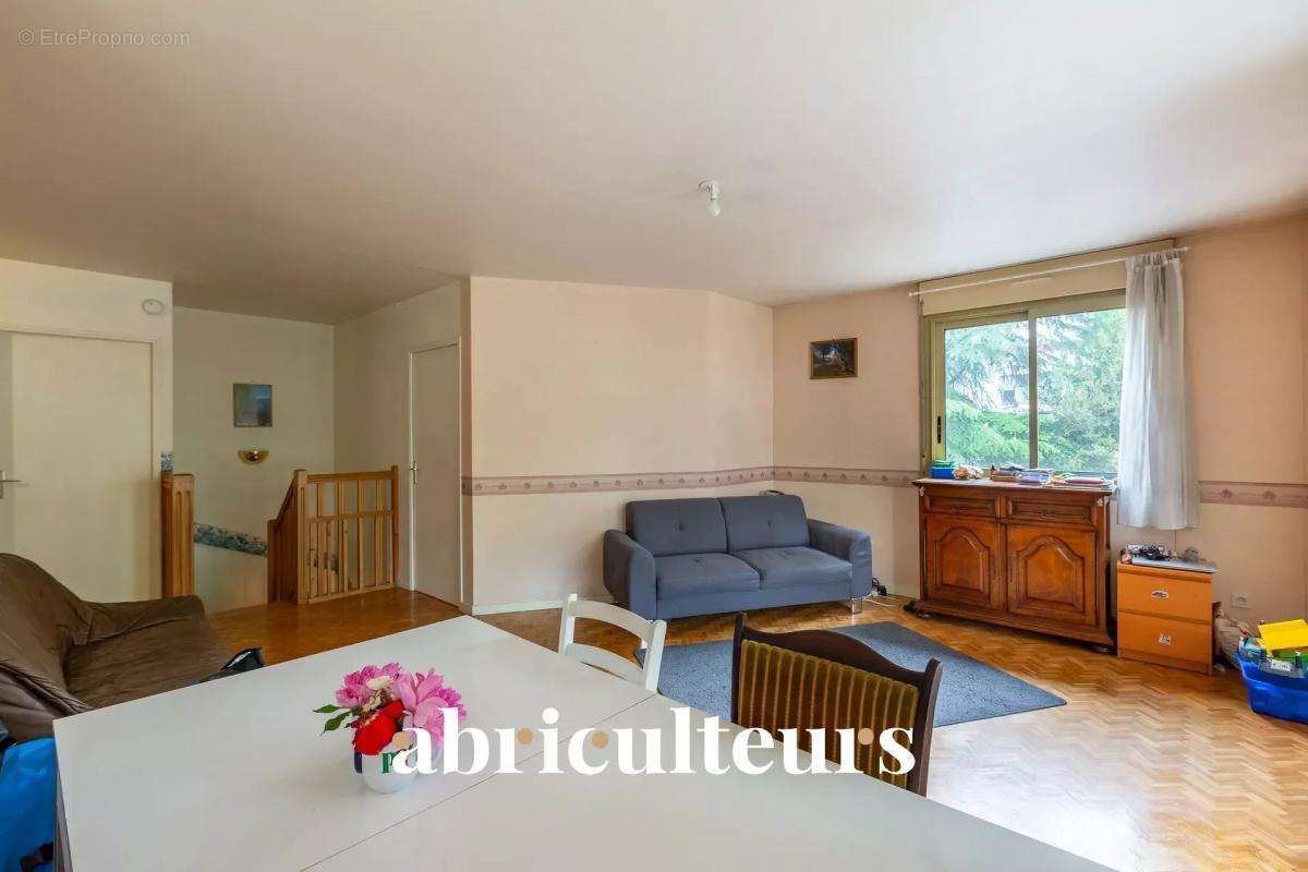 Appartement à LYON-5E