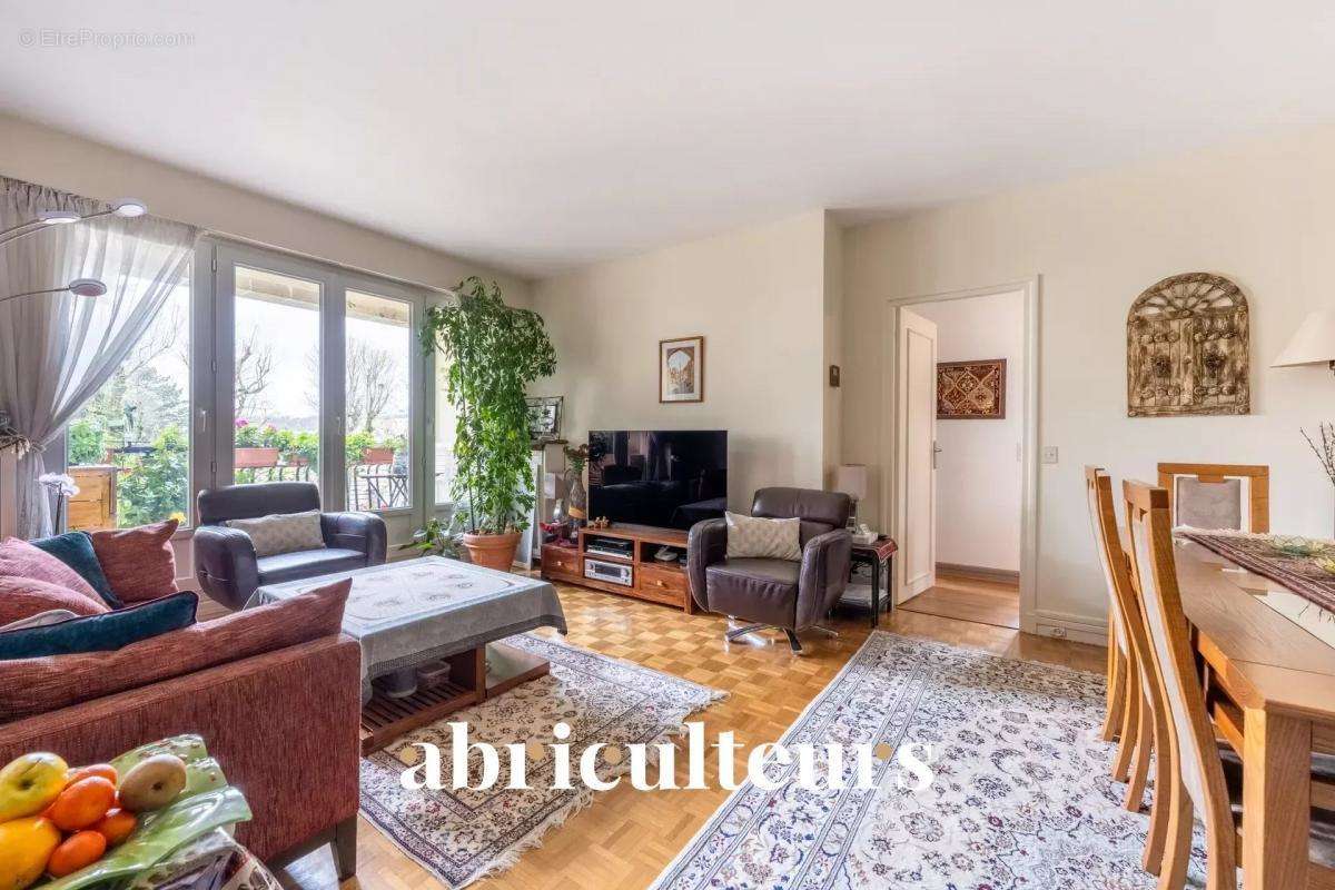 Appartement à SAINT-CLOUD