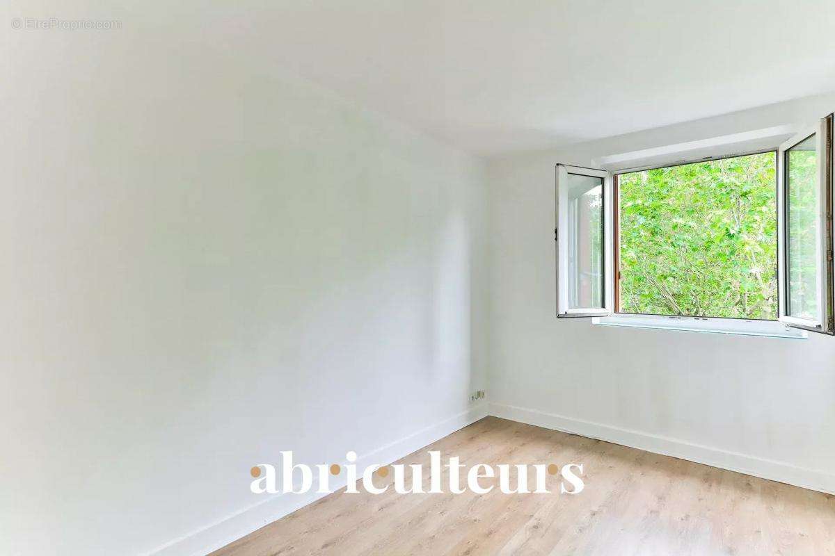 Appartement à CLICHY