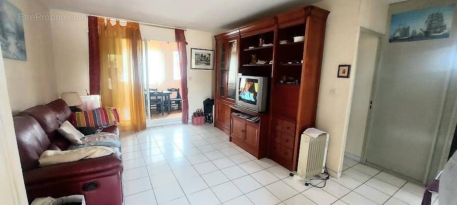 Appartement à VIAS