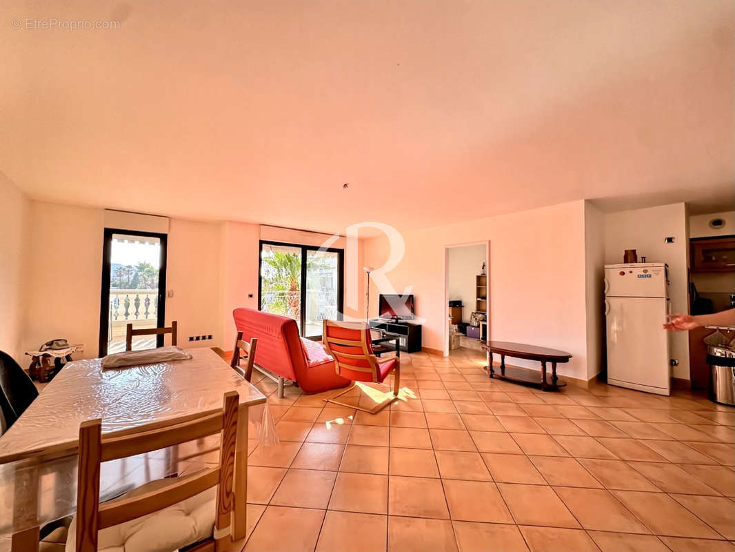 Appartement à HYERES