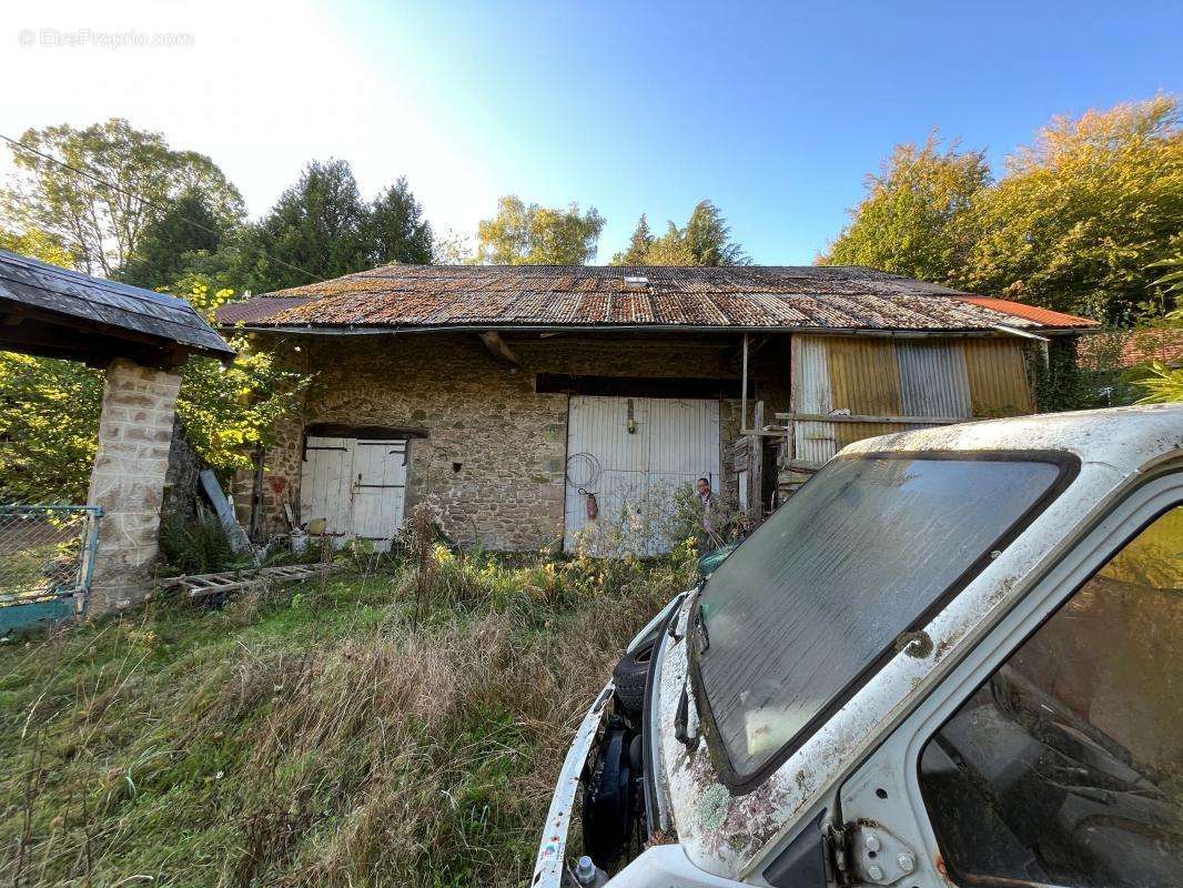 Maison à SAINT-SULPICE-LAURIERE