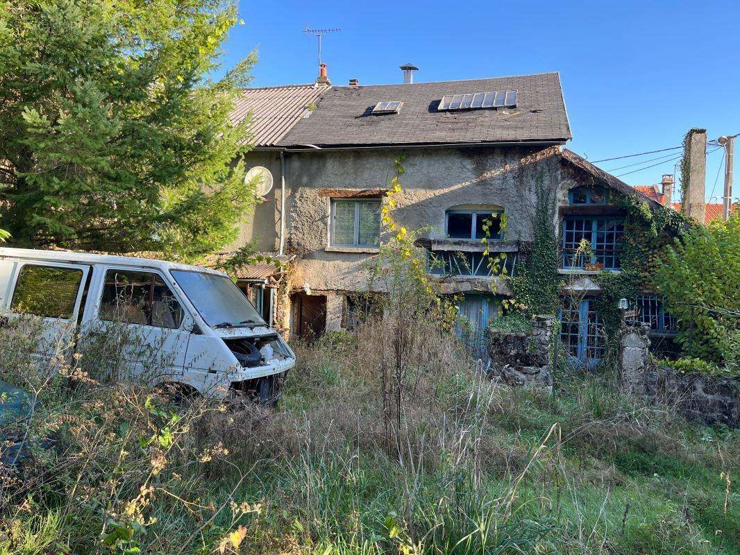 Maison à SAINT-SULPICE-LAURIERE