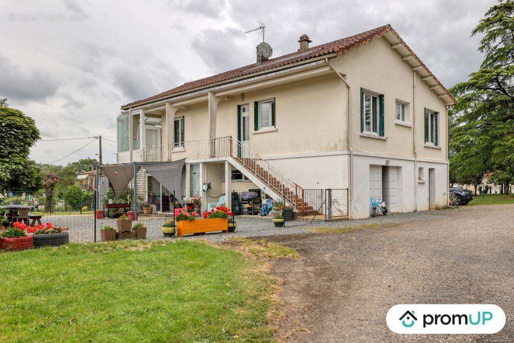 Maison à SAINT-CLAUD