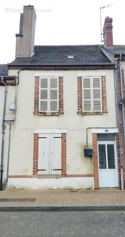 Maison à SAINT-MAURICE-SUR-AVEYRON