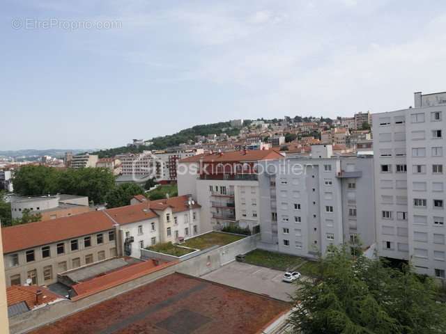 Appartement à SAINT-ETIENNE