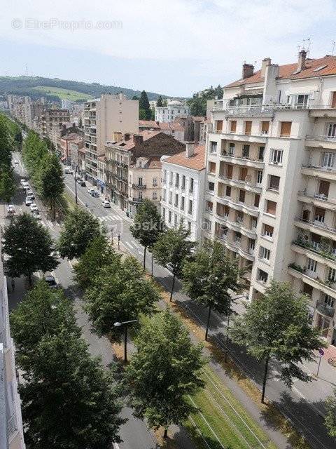 Appartement à SAINT-ETIENNE