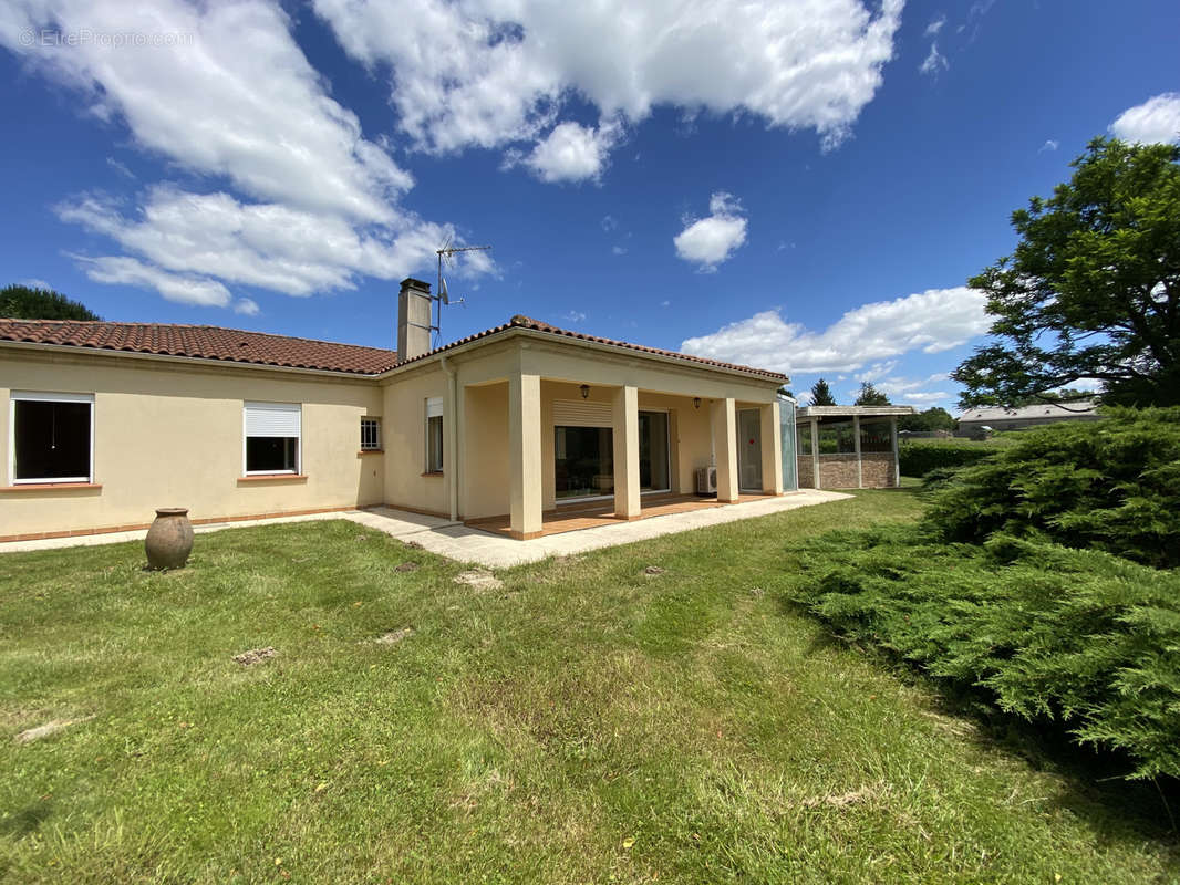 Maison à CAZAUBON