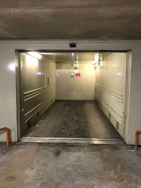 Parking à NICE