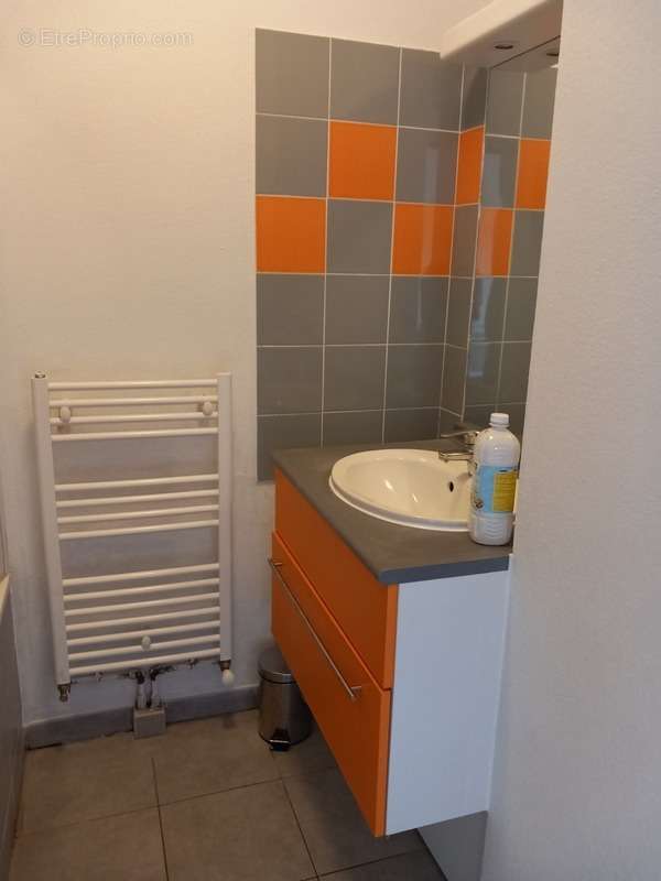 Appartement à JUVIGNAC