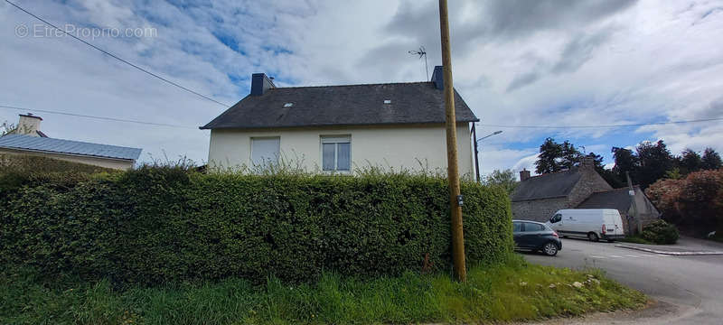 Maison à PLOUMAGOAR