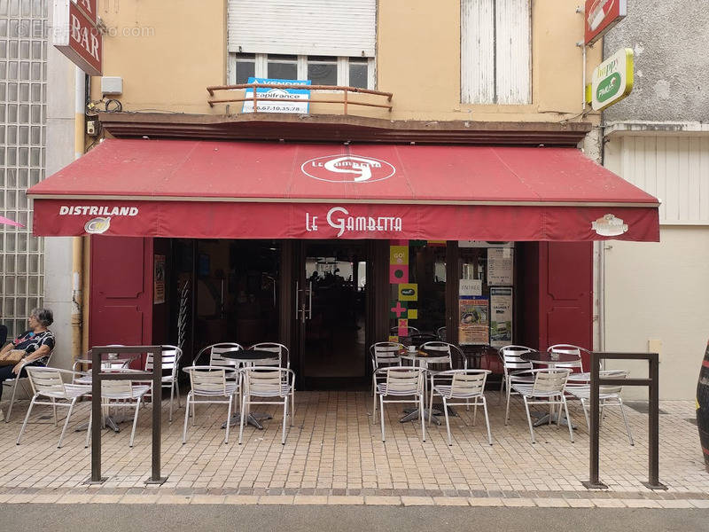 Commerce à AIRE-SUR-L&#039;ADOUR