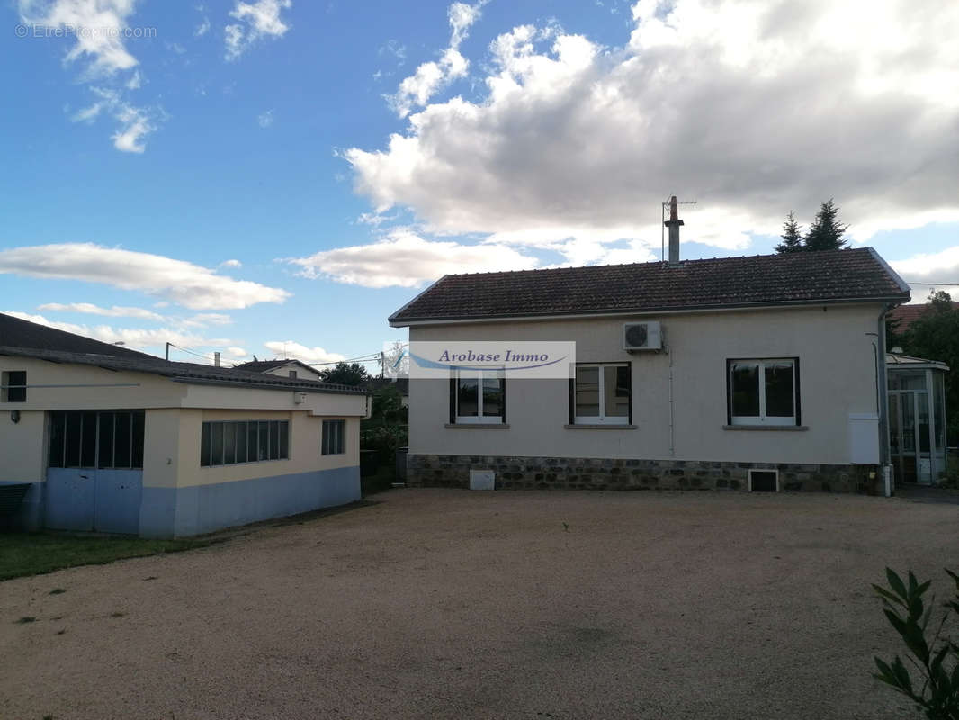 Maison à SAINTE-FLORINE