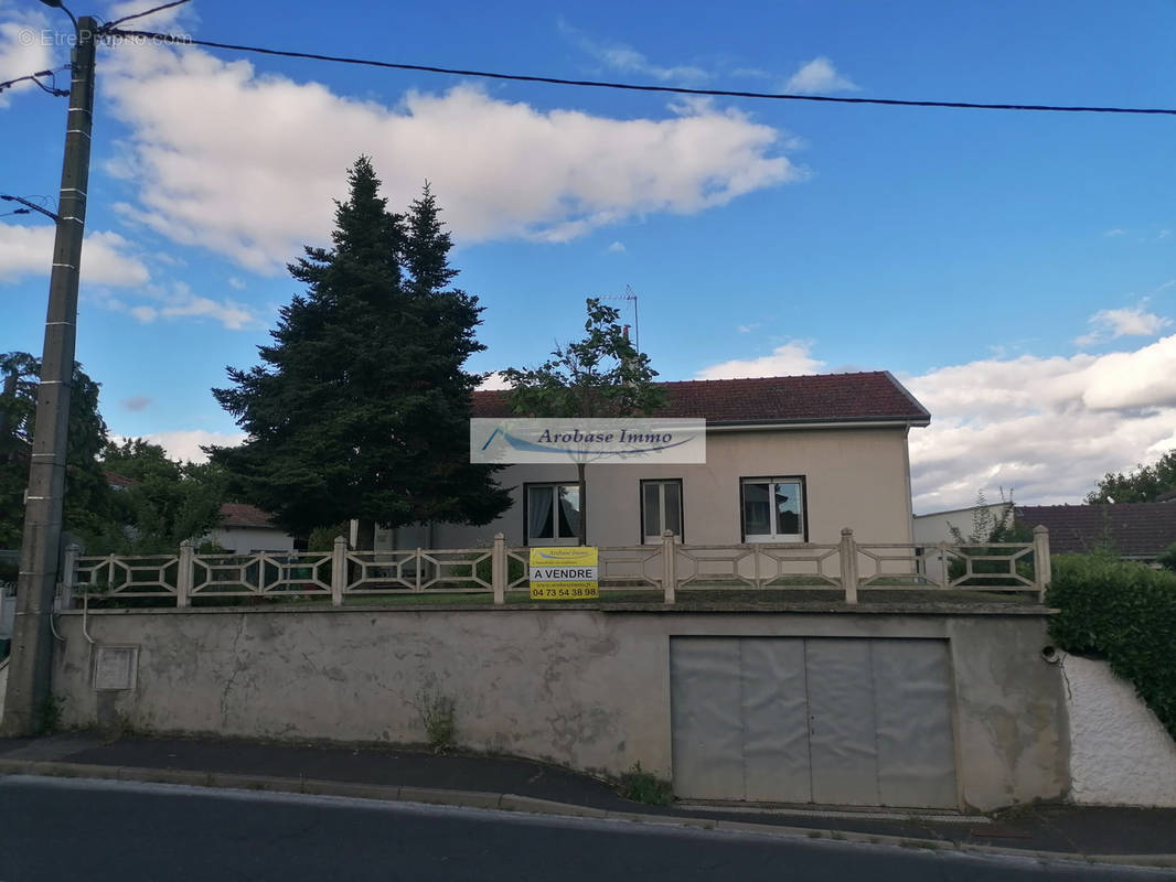 Maison à SAINTE-FLORINE