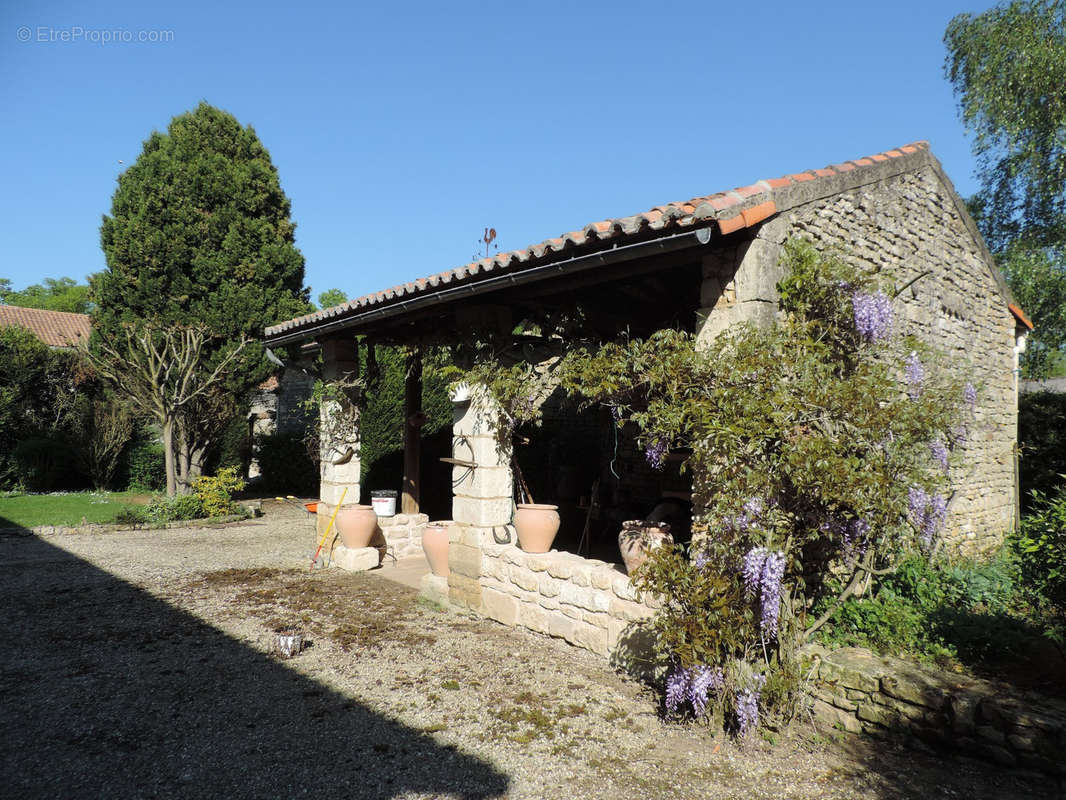 Maison à LOUZY