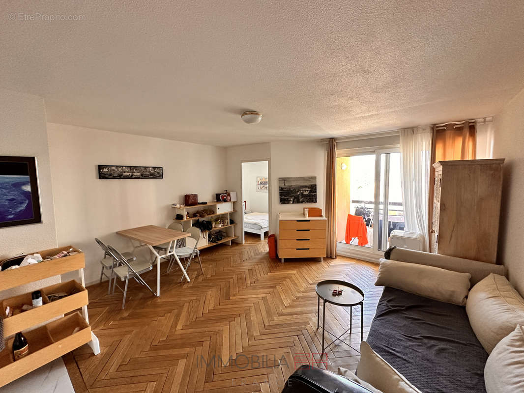 Appartement à BEAUSOLEIL