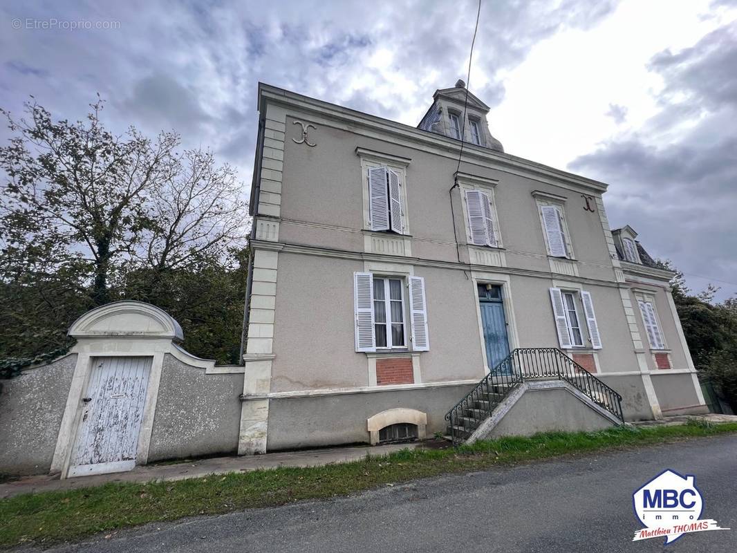 Maison à BEAUSSE