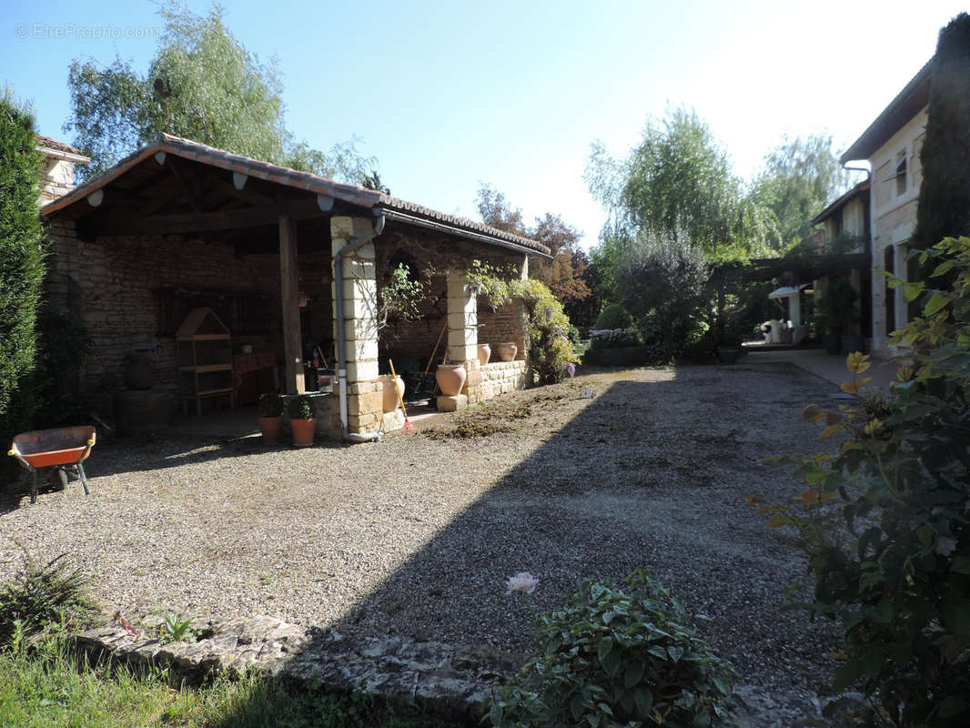 Maison à LOUZY