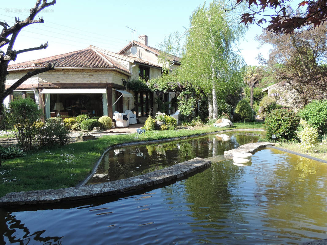 Maison à LOUZY