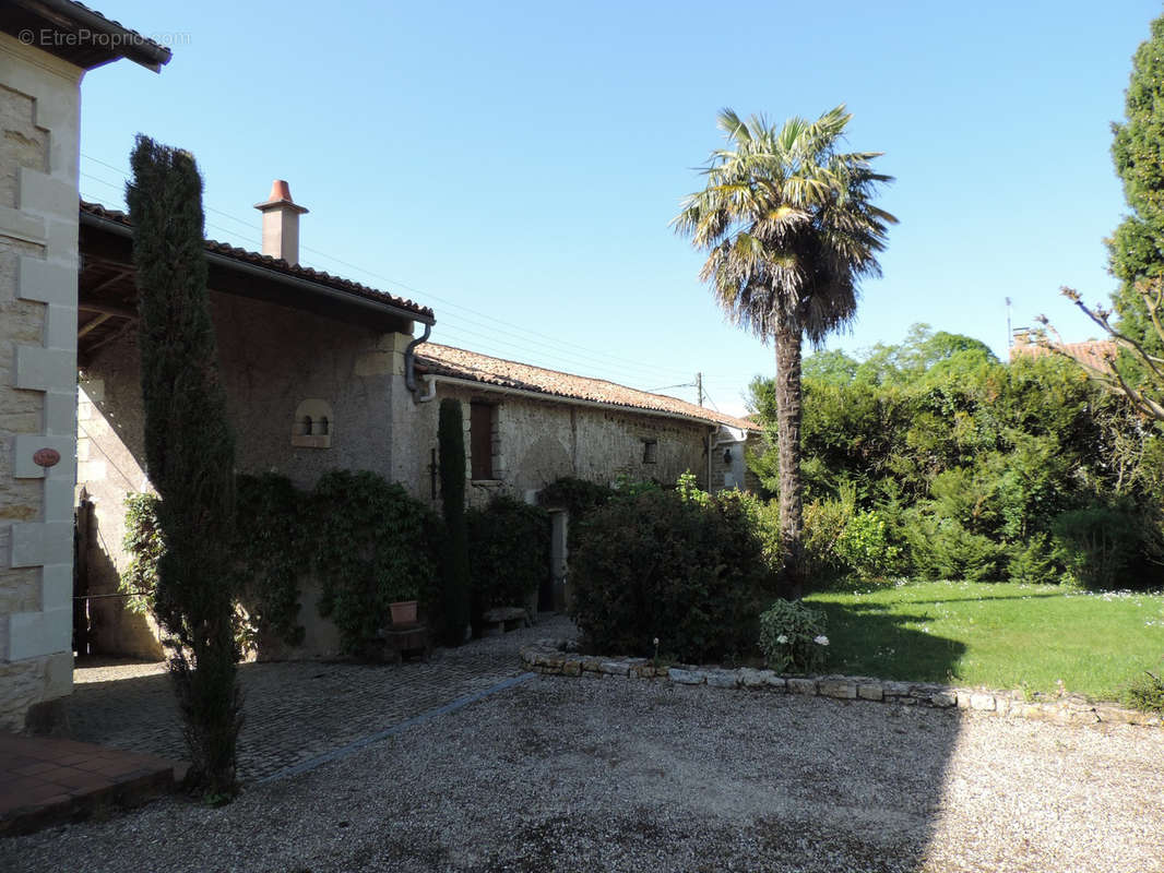 Maison à LOUZY