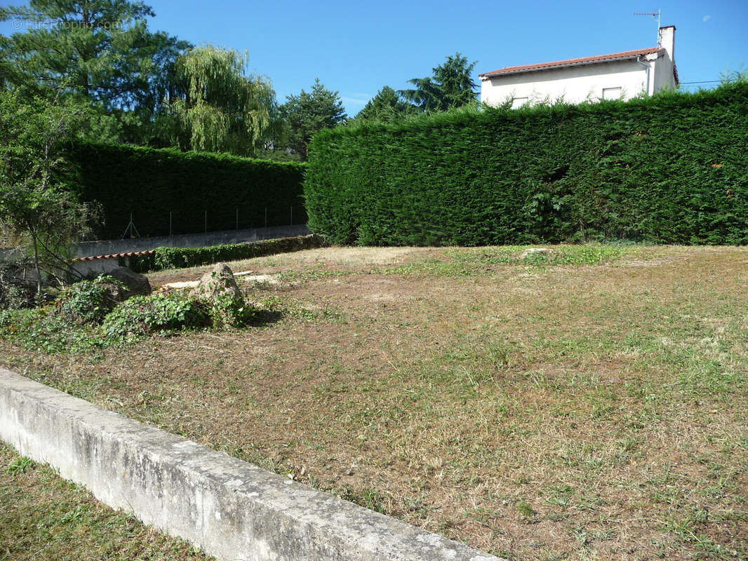 Maison à ECOTAY-L&#039;OLME