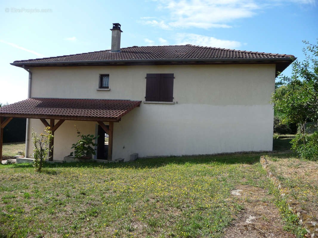 Maison à ECOTAY-L&#039;OLME