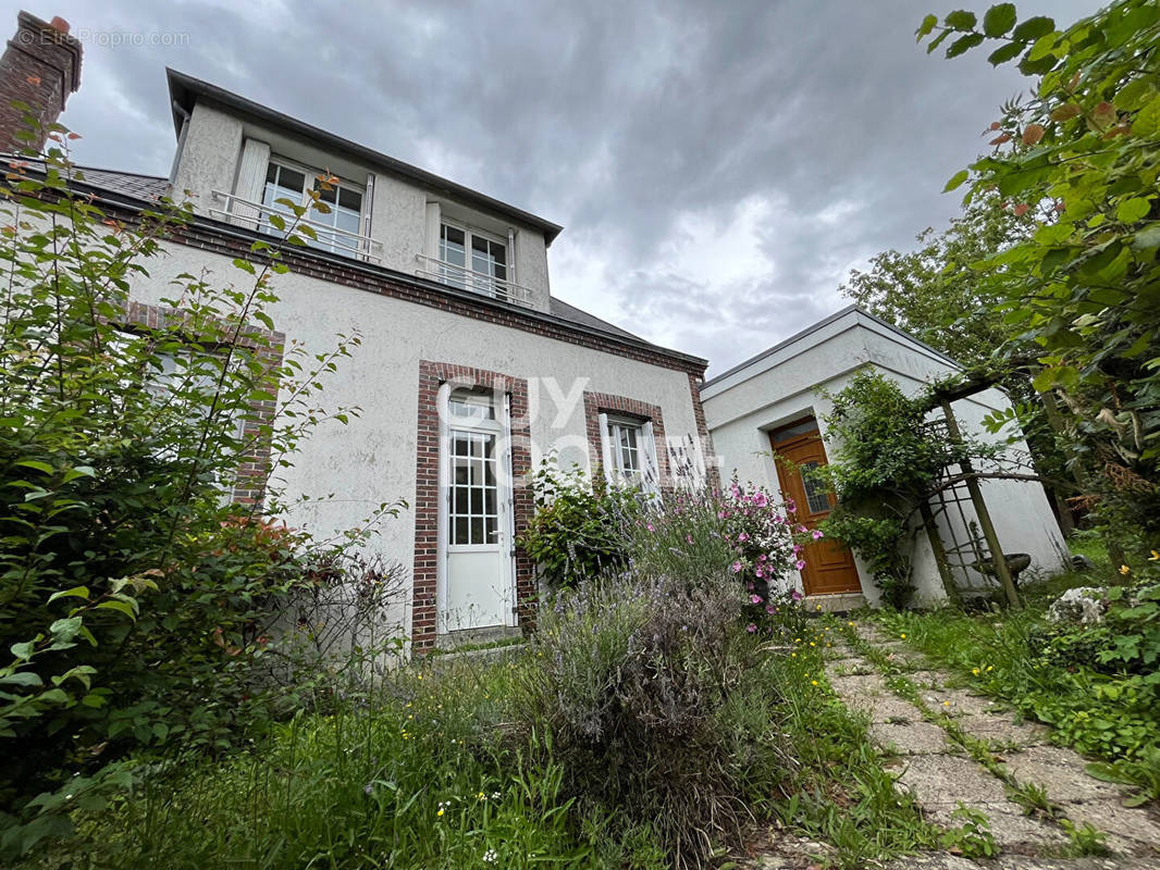 Maison à CHATEAUDUN