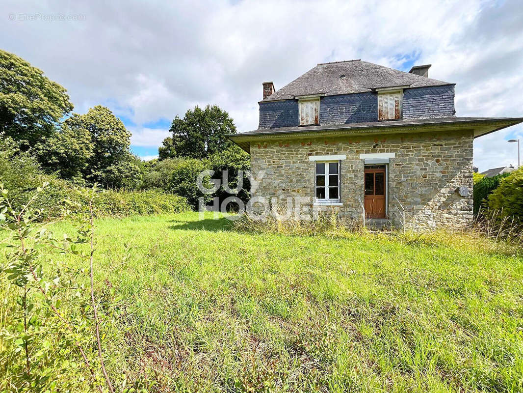 Maison à CAULNES