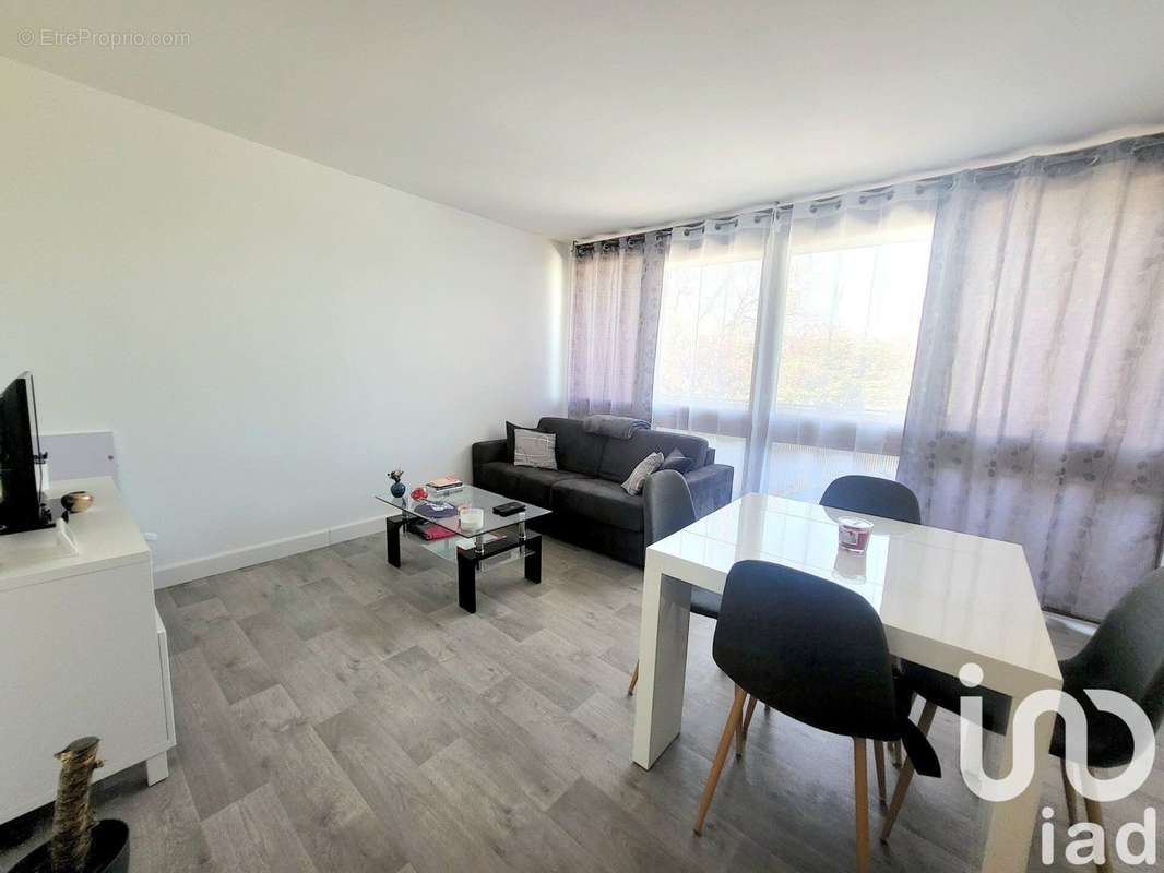 Photo 2 - Appartement à CHILLY-MAZARIN