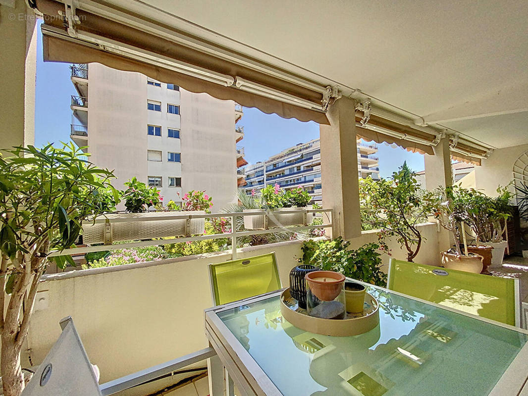 Appartement à CANNES