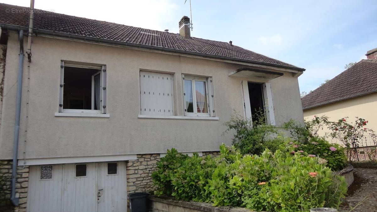 Maison à BEAUVAIS