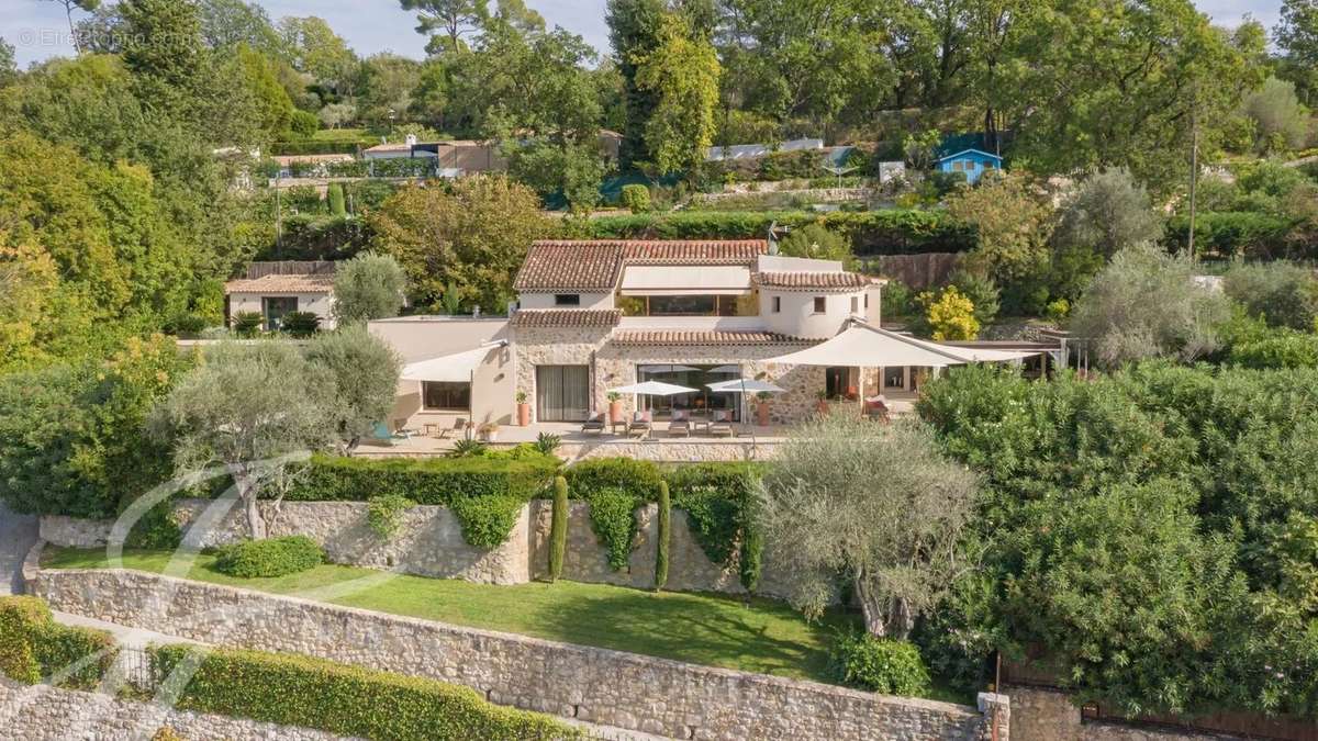 Maison à MOUGINS