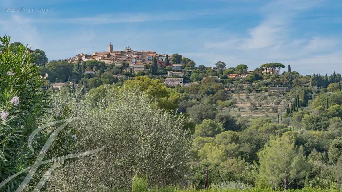 Maison à MOUGINS