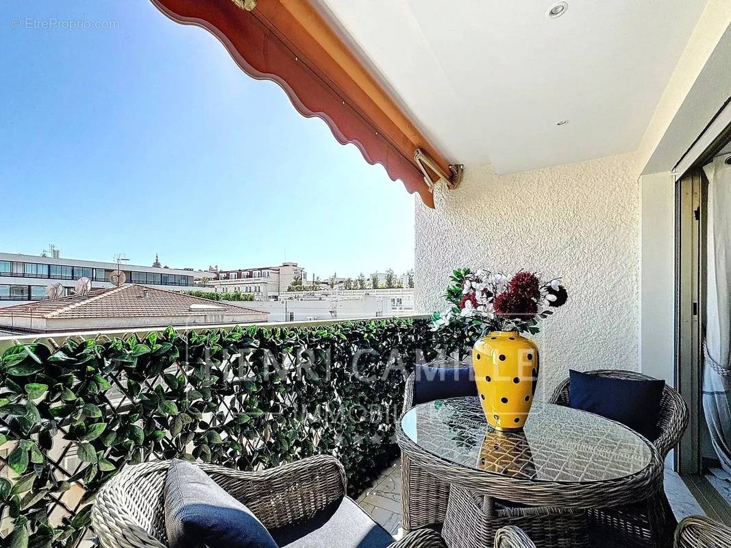 Appartement à CANNES