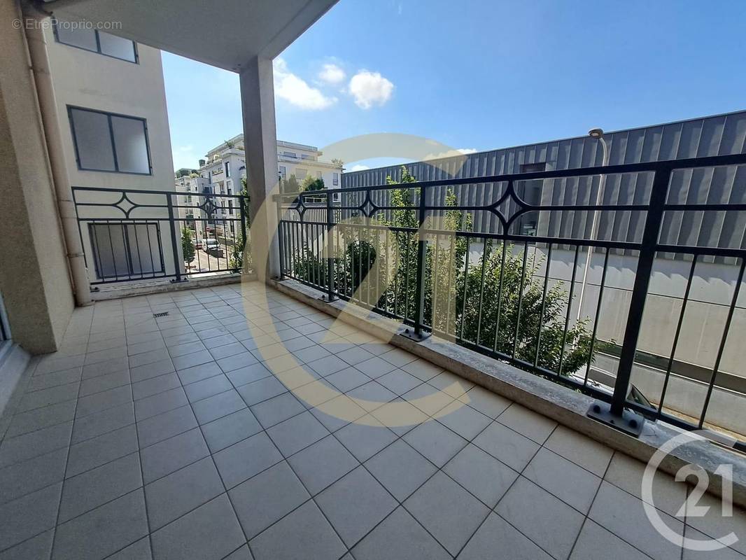 Appartement à LYON-8E