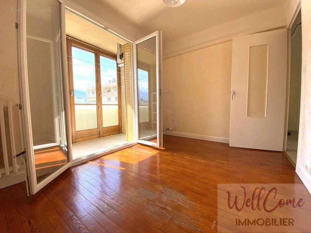 Appartement à AIX-LES-BAINS