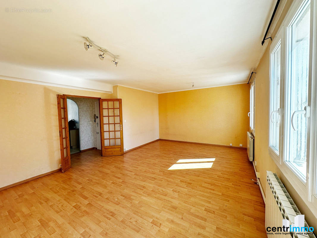 Vente appartement Montpellier Ouest F3 Centrimmo séjour suite - Appartement à MONTPELLIER