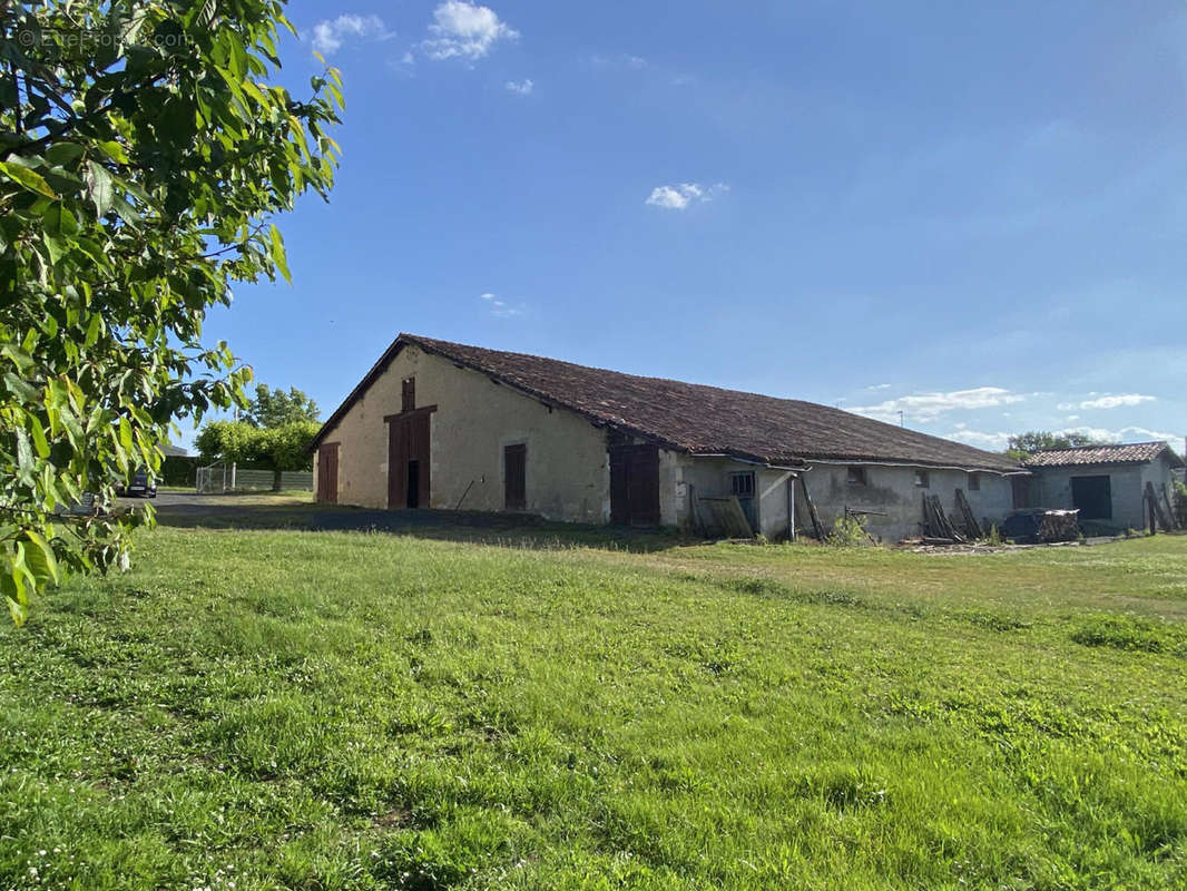 -grange - Maison à CHENAUD